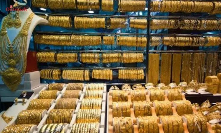 Gold Prices Ease In Early Trade