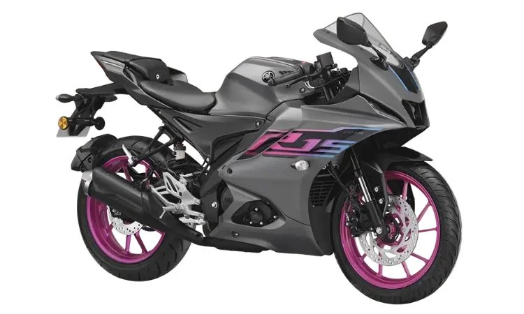 Yamaha R15 V4