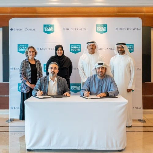 Dubai South Signs Agreement with BT Holding LLC for New Master Development-thumnail