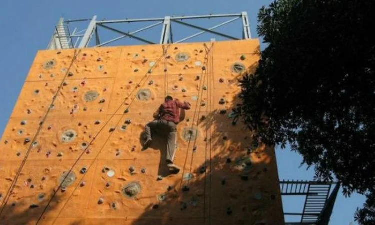 rock climbing at indian mountaineering foundation